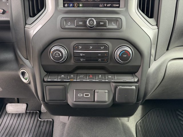 Used 2024 Chevrolet Silverado 1500 Custom image 18
