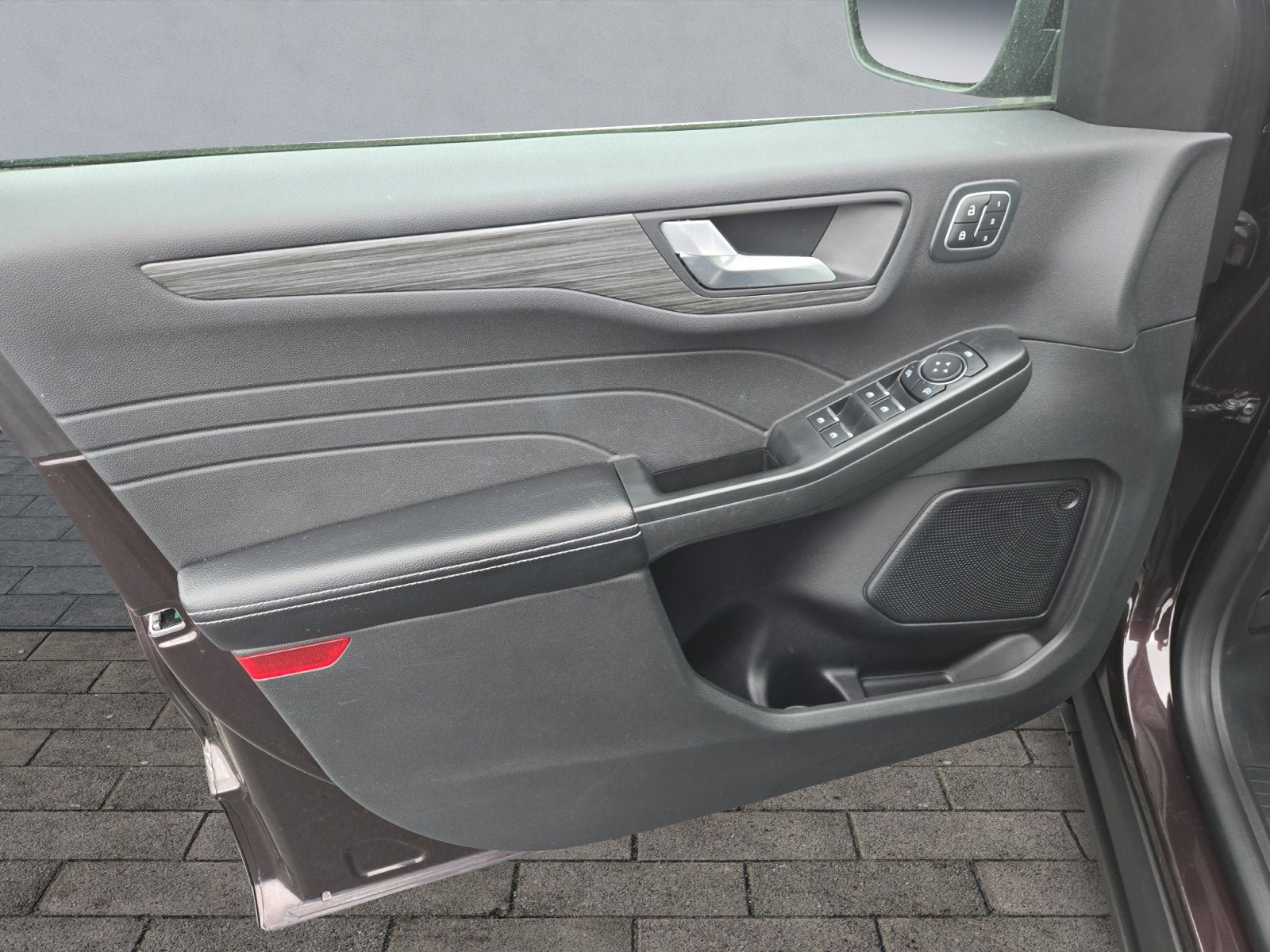 Certified 2023 Ford Escape Platinum AWD/4WD image 8