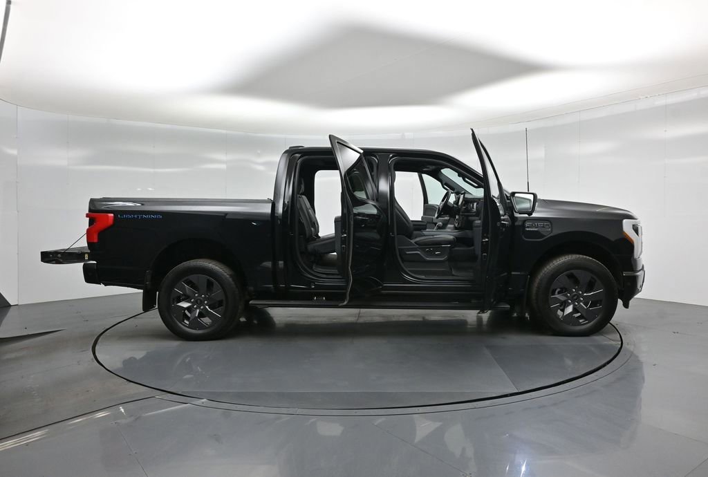 Certified 2023 Ford F150 Lightning Lariat w/ Equipment Group 511A High image 33