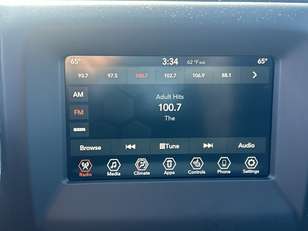 Used 2020 Jeep Compass Latitude w/ Popular Equipment Group FWD image 20
