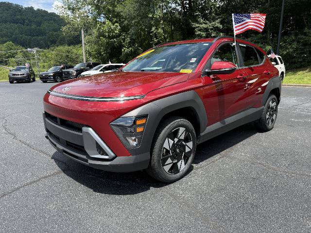Used 2025 Hyundai Kona SEL AWD/4WD image 1