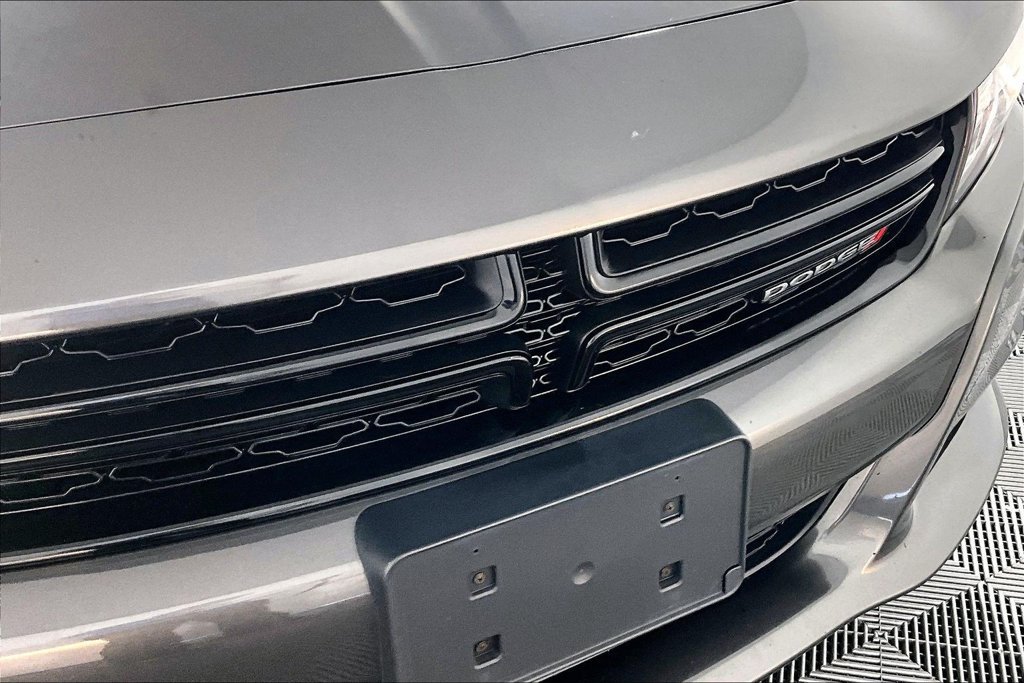 Used 2020 Dodge Charger SXT RWD image 30
