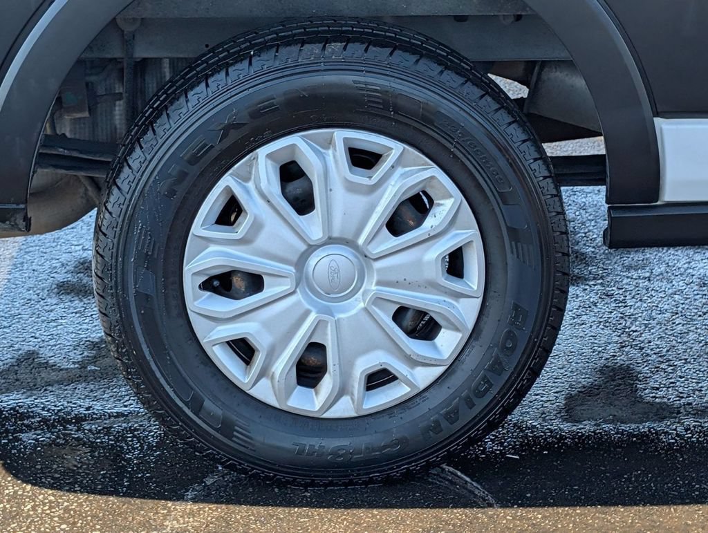 Certified 2022 Ford Transit 350 XLT RWD image 20