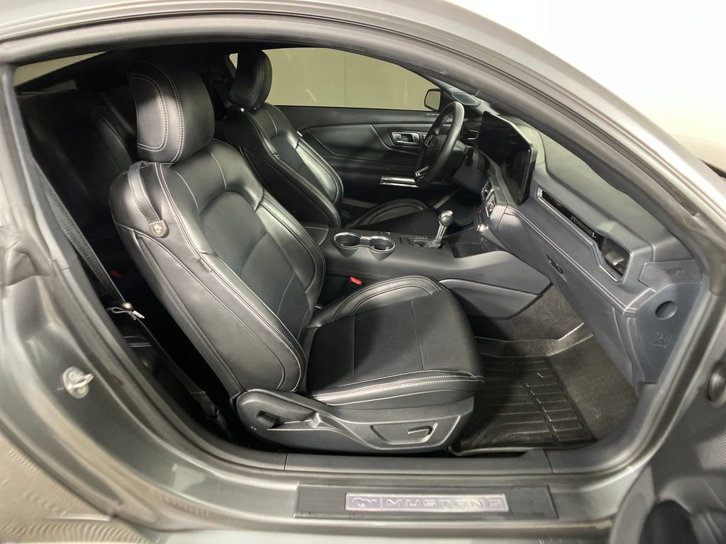 Certified 2025 Ford Mustang Premium image 5
