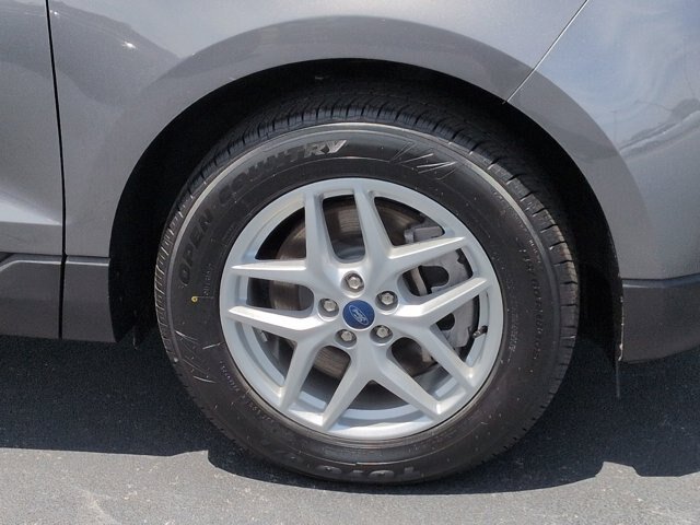 Certified 2022 Ford Edge SEL w/ Convenience Package AWD/4WD image 11