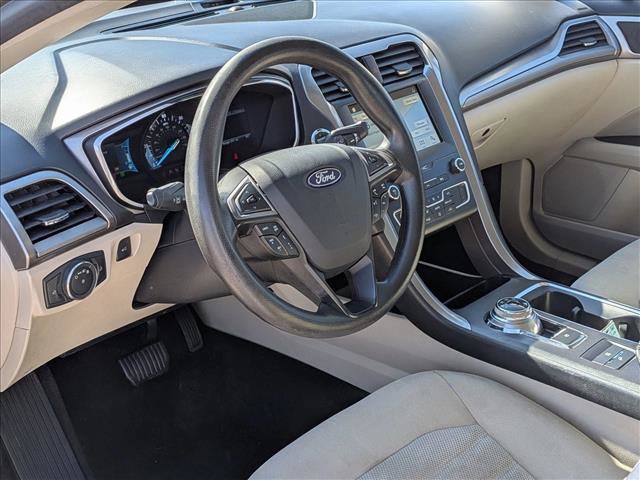 Certified 2019 Ford Fusion SE FWD image 10