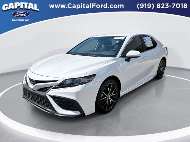 Used 2024 Toyota Camry SE