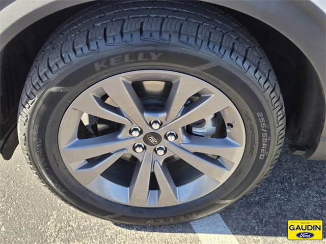 Certified 2023 Ford Explorer XLT w/ Equipment Group 202A image 10