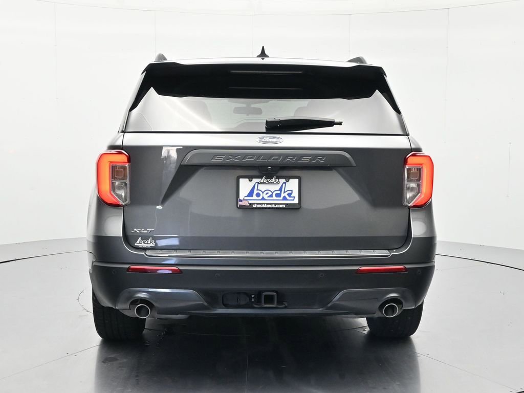 Certified 2023 Ford Explorer XLT w/ Equipment Group 202A RWD image 6