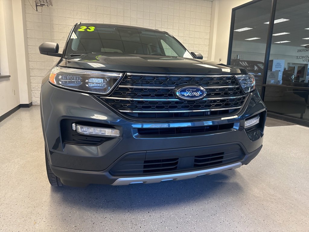 Certified 2023 Ford Explorer XLT w/ Equipment Group 202A image 31