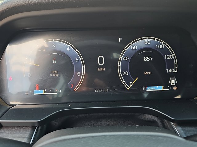 Used 2025 Jeep Grand Cherokee Limited AWD/4WD image 22