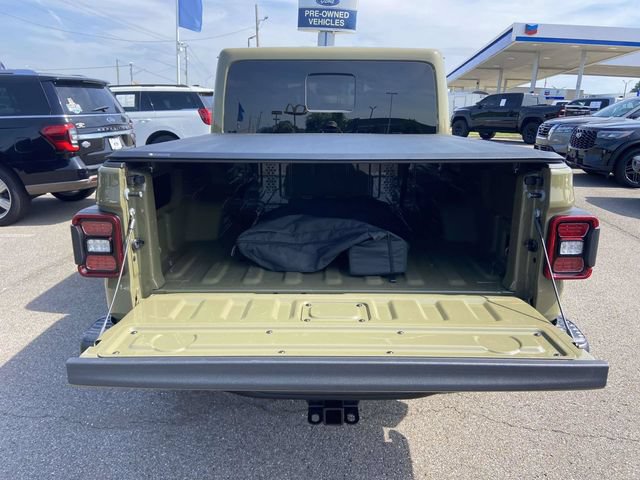 Used 2025 Jeep Gladiator Mojave AWD/4WD image 7