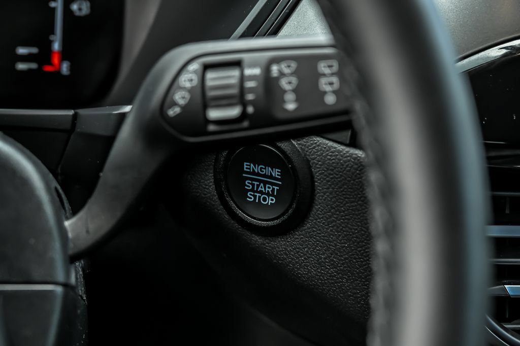 Certified 2023 Ford Escape Active AWD/4WD image 22