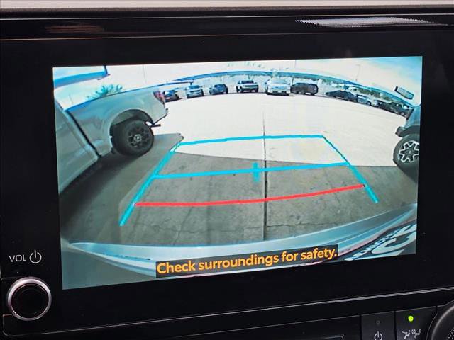 Used 2023 Toyota Highlander XLE image 14