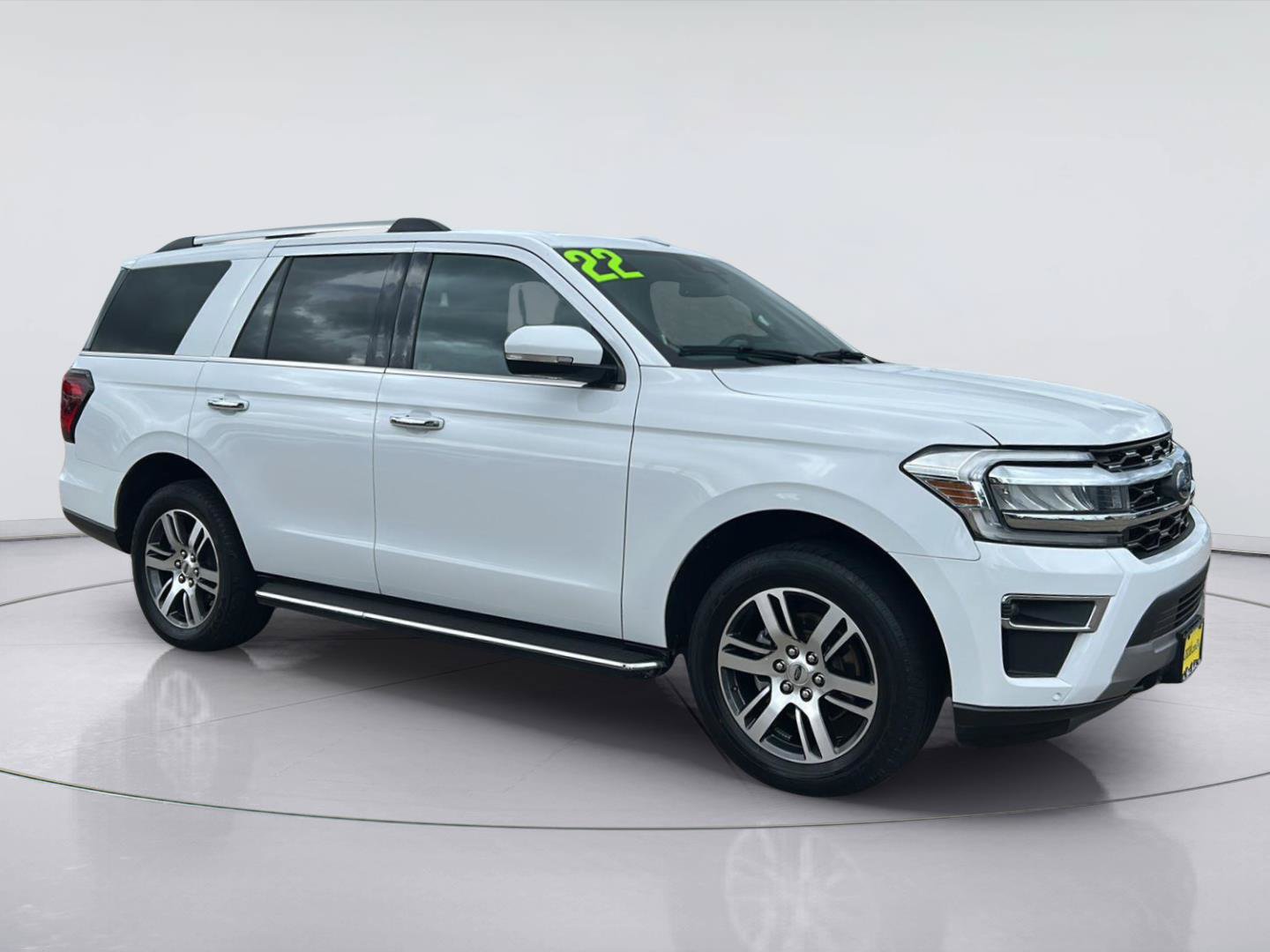 Certified 2022 Ford Expedition Limited AWD/4WD image 3