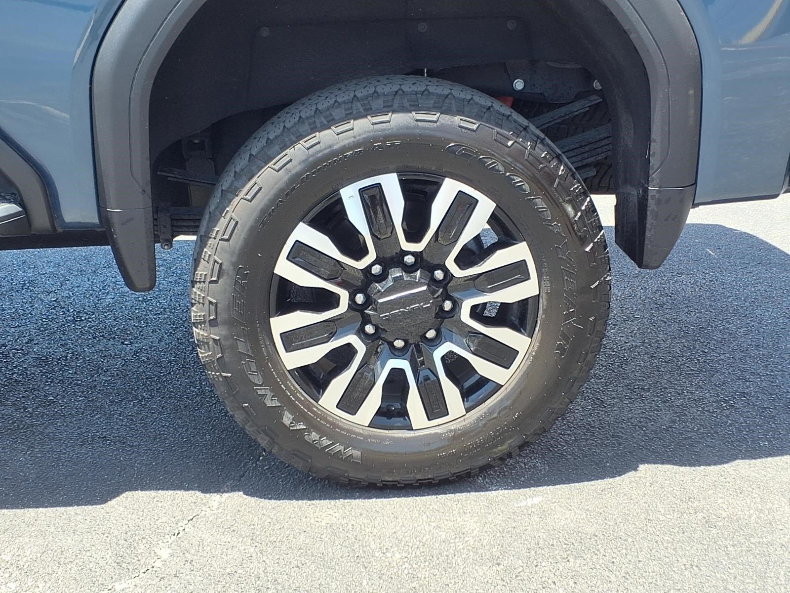 Used 2025 GMC Sierra 2500 Denali Ultimate w/ Max Trailering Package AWD/4WD image 10