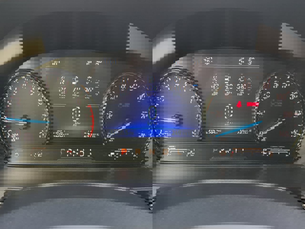 Certified 2022 Ford Explorer XLT w/ Equipment Group 202A image 25