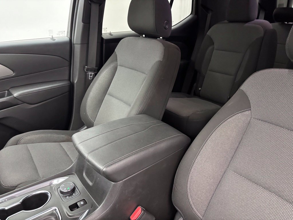 Used 2023 Chevrolet Traverse LT AWD/4WD image 25