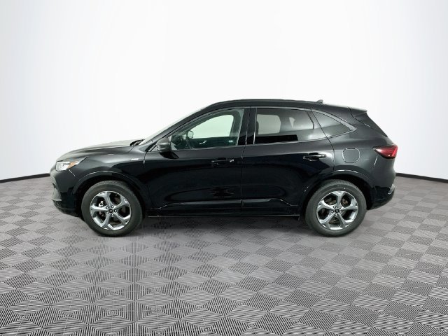 Certified 2024 Ford Escape ST-Line w/ Tech Pack #1 AWD/4WD image 7