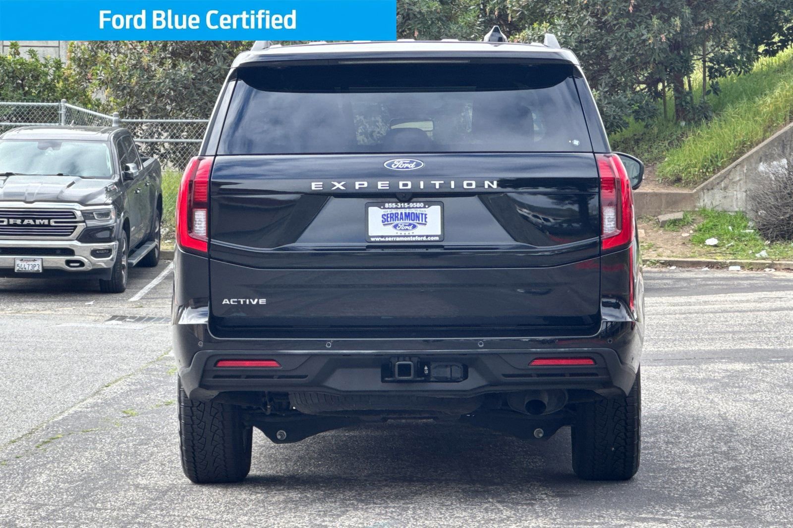 Certified 2025 Ford Expedition Active image 5