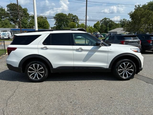 Certified 2023 Ford Explorer ST-Line w/ Class IV Trailer Tow Package AWD/4WD image 2