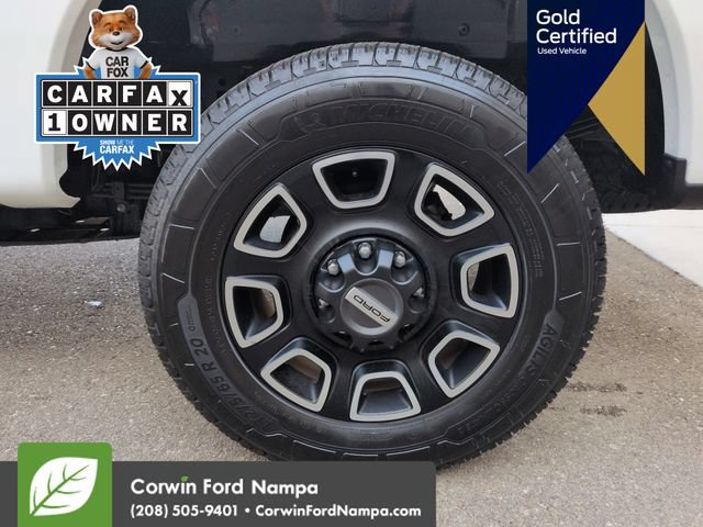 Certified 2024 Ford F350 Platinum w/ FX4 Off-Road Package AWD/4WD image 36