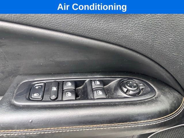 Used 2018 Jeep Compass Latitude w/ Cold Weather Group image 8