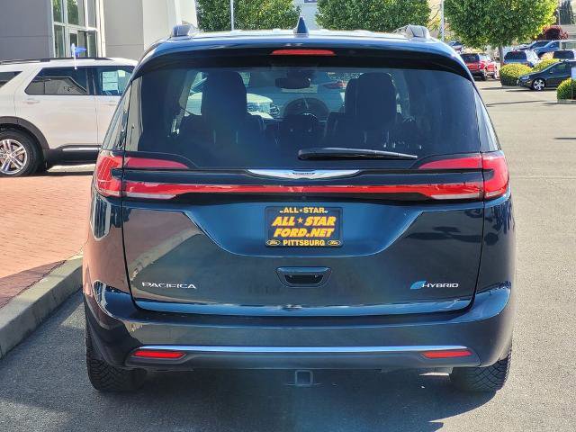 Used 2022 Chrysler Pacifica Touring-L FWD image 4
