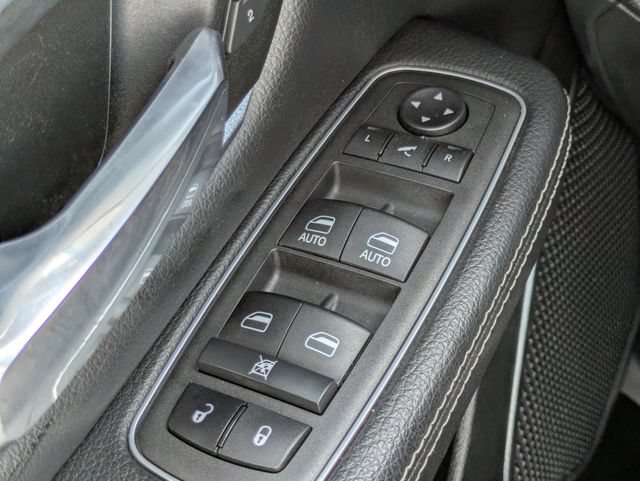 Used 2022 RAM 1500 Laramie AWD/4WD image 23