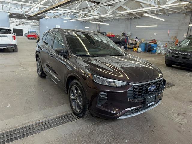 Certified 2023 Ford Escape ST-Line w/ Tech Pack #1 image 7