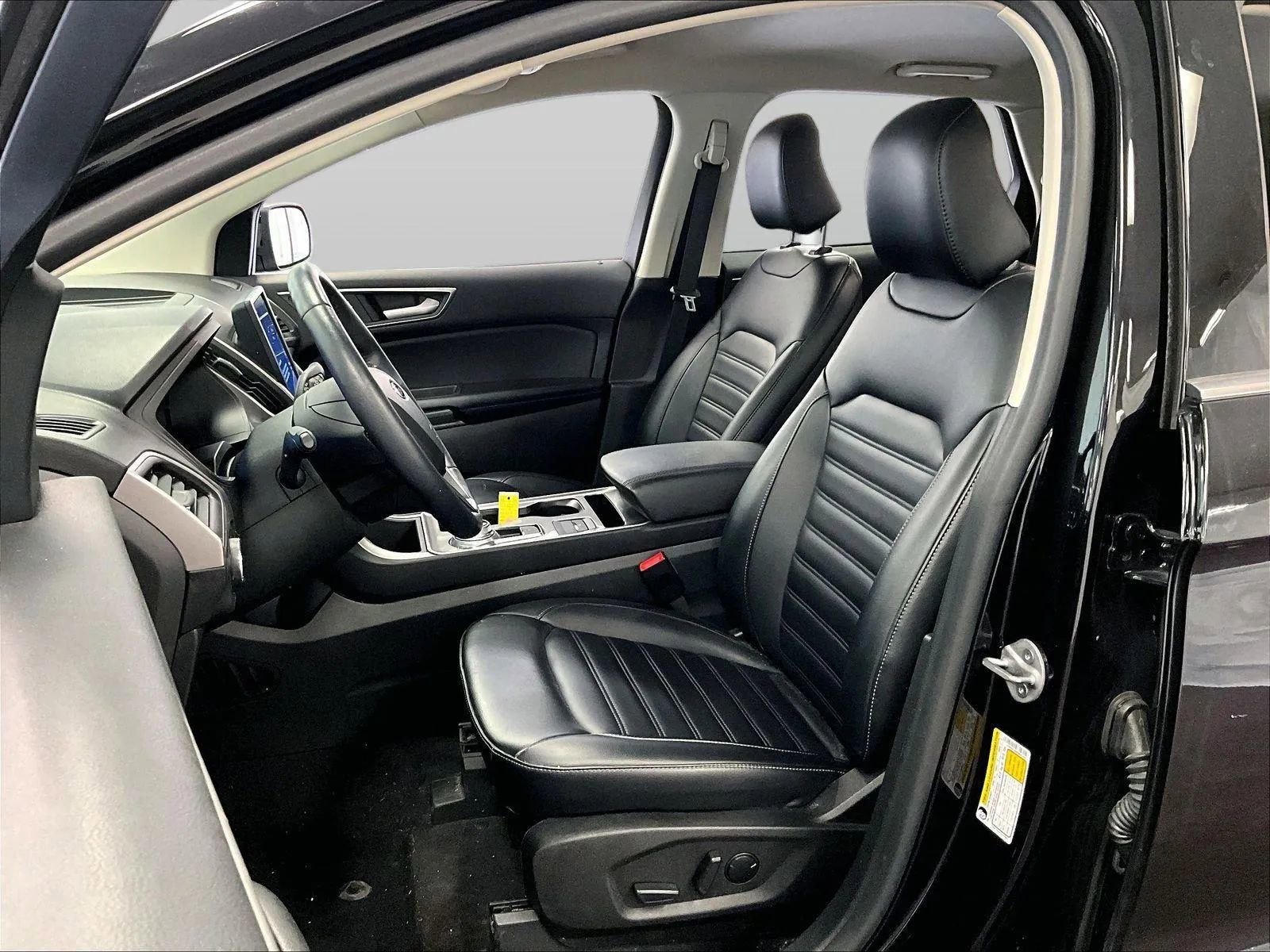 Certified 2023 Ford Edge SEL w/ Convenience Package image 24