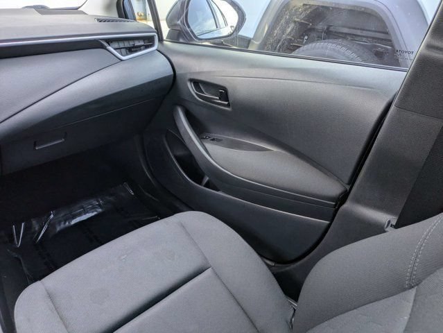 Used 2025 Toyota Corolla LE FWD image 17