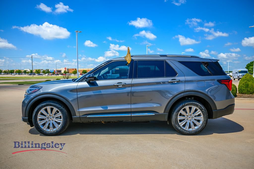 Certified 2025 Ford Explorer Platinum w/ LUX Leather Package AWD/4WD image 4
