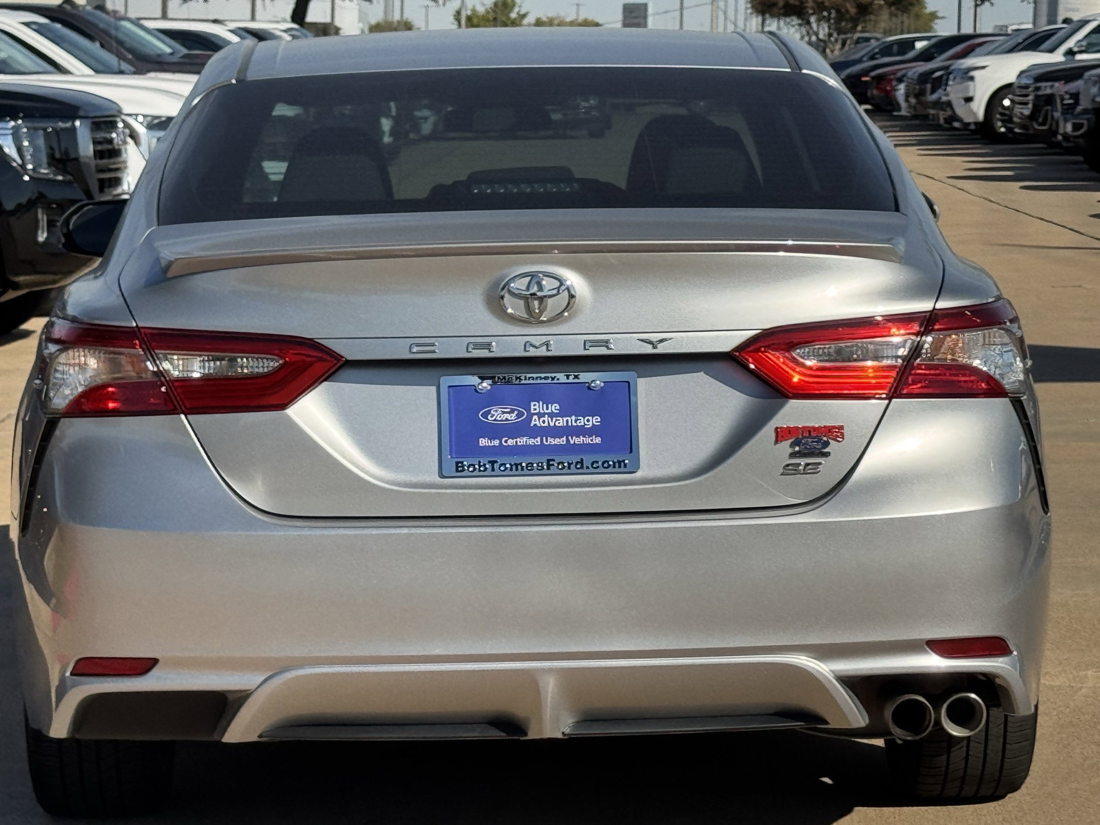 Used 2018 Toyota Camry SE FWD image 6