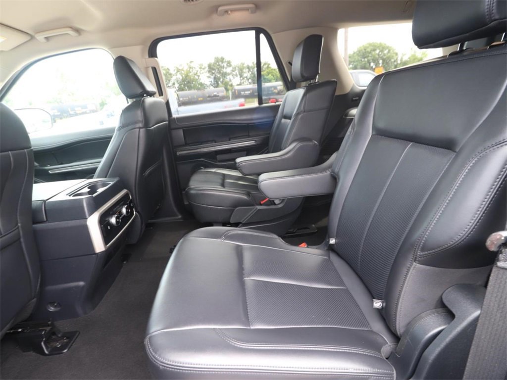 Certified 2024 Ford Expedition XLT image 13