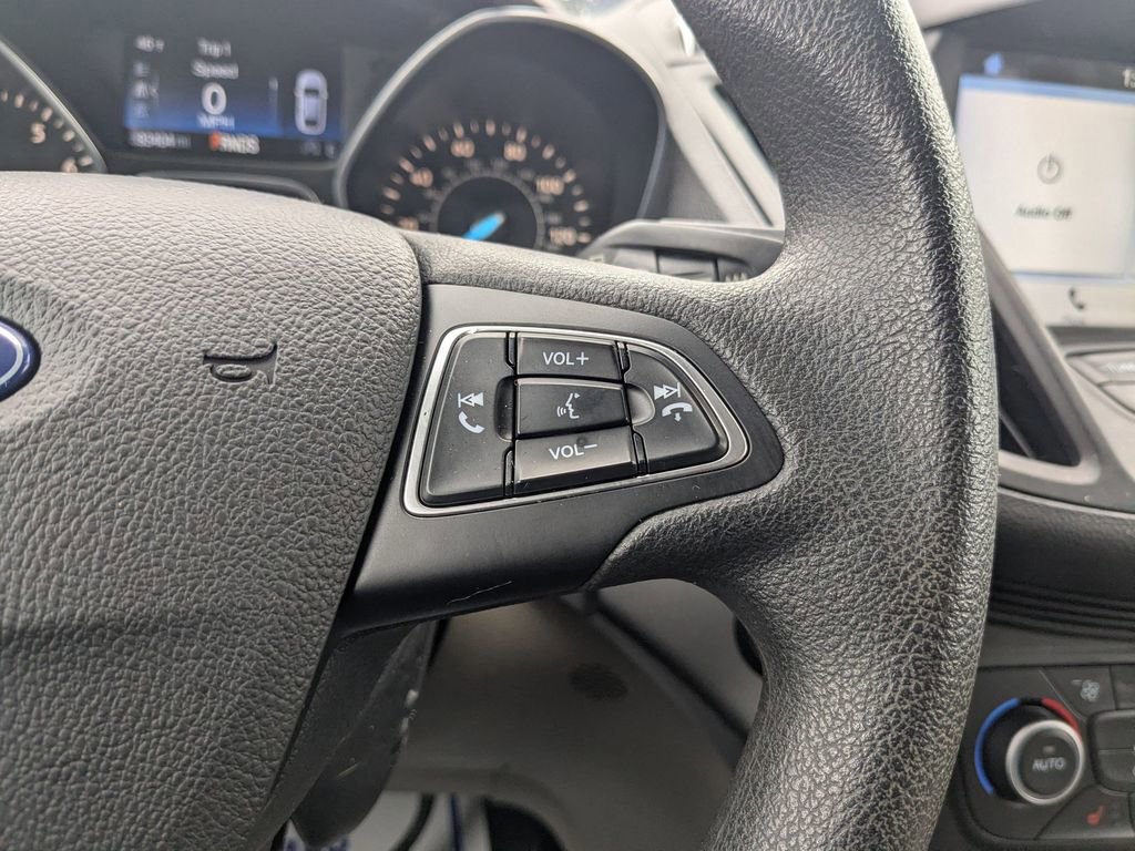 Certified 2019 Ford Escape SE image 18