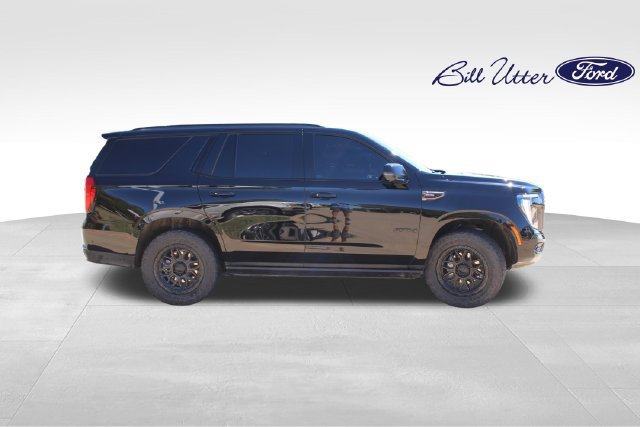 Used 2025 GMC Yukon AT4 Ultimate w/ LPO, Floor Liner Package AWD/4WD image 4