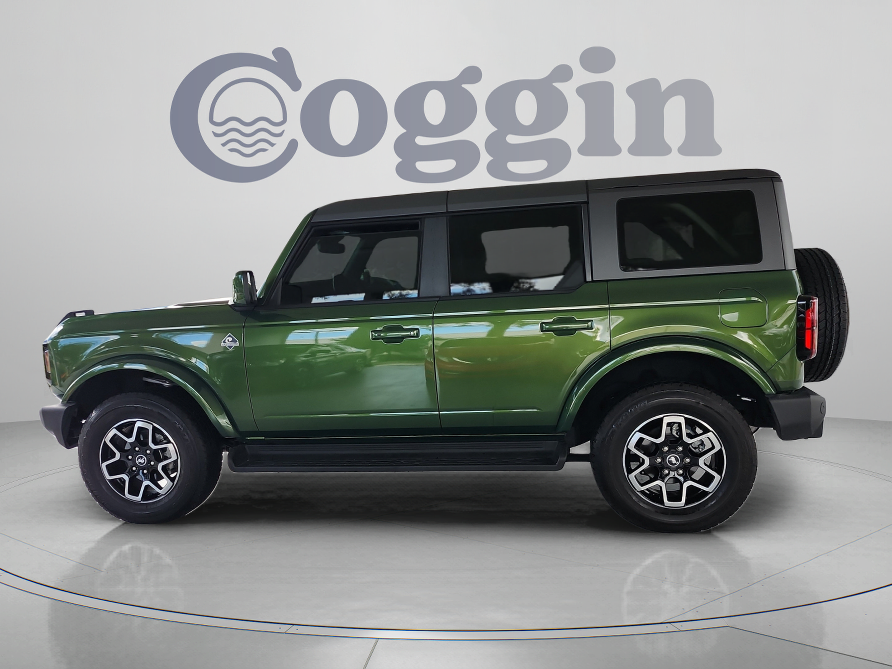 Certified 2025 Ford Bronco Outer Banks AWD/4WD image 2