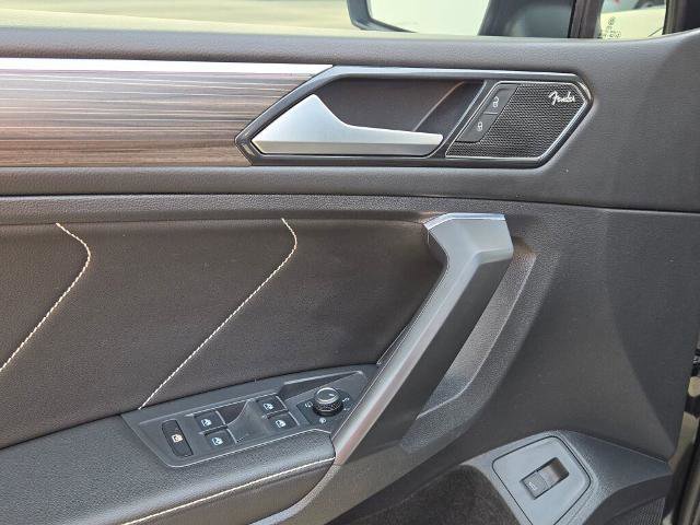 Used 2023 Volkswagen Tiguan SEL R-Line image 22