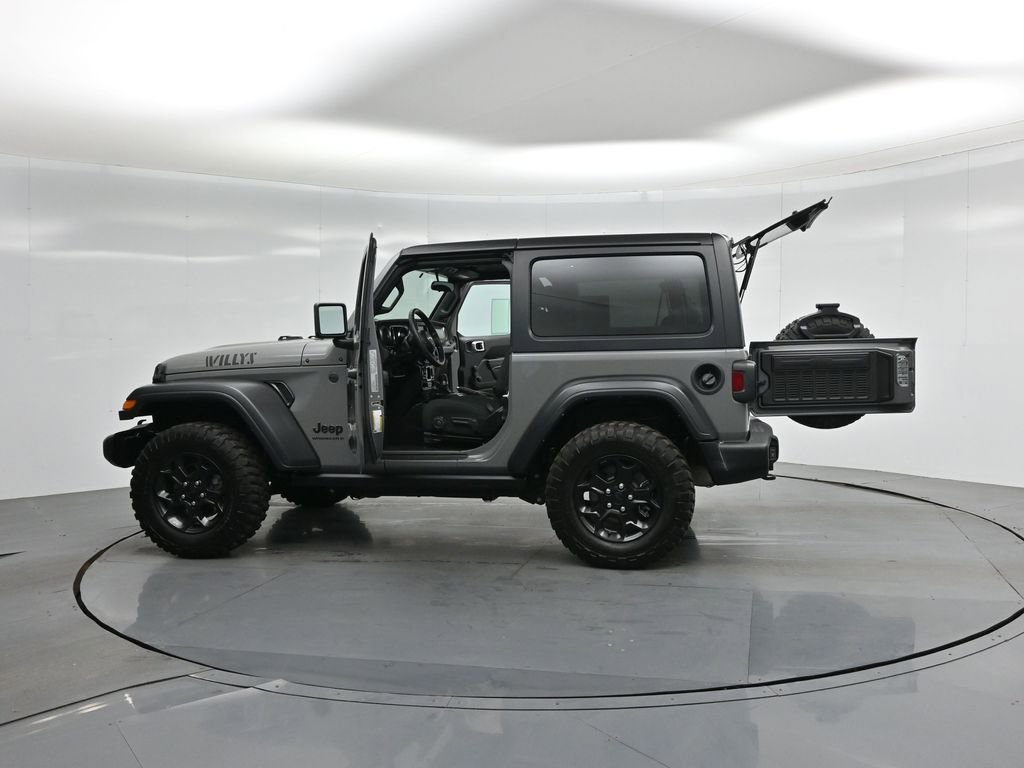 Used 2023 Jeep Wrangler Willys image 33