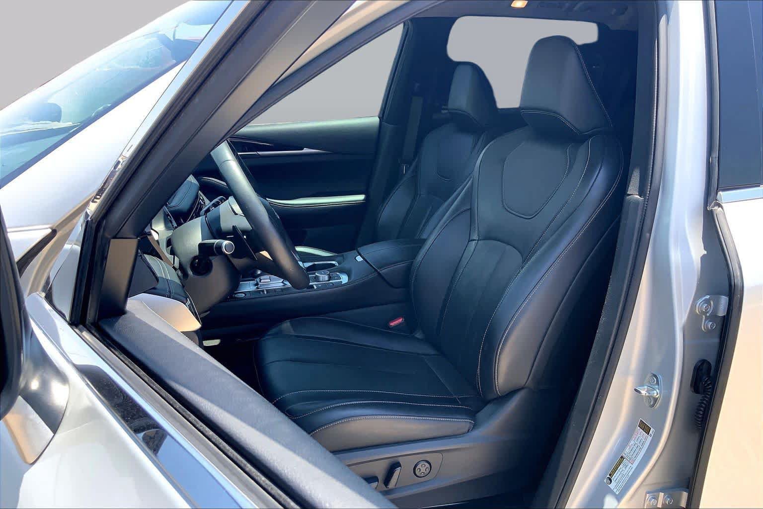 Used 2023 INFINITI QX60 Pure FWD image 8