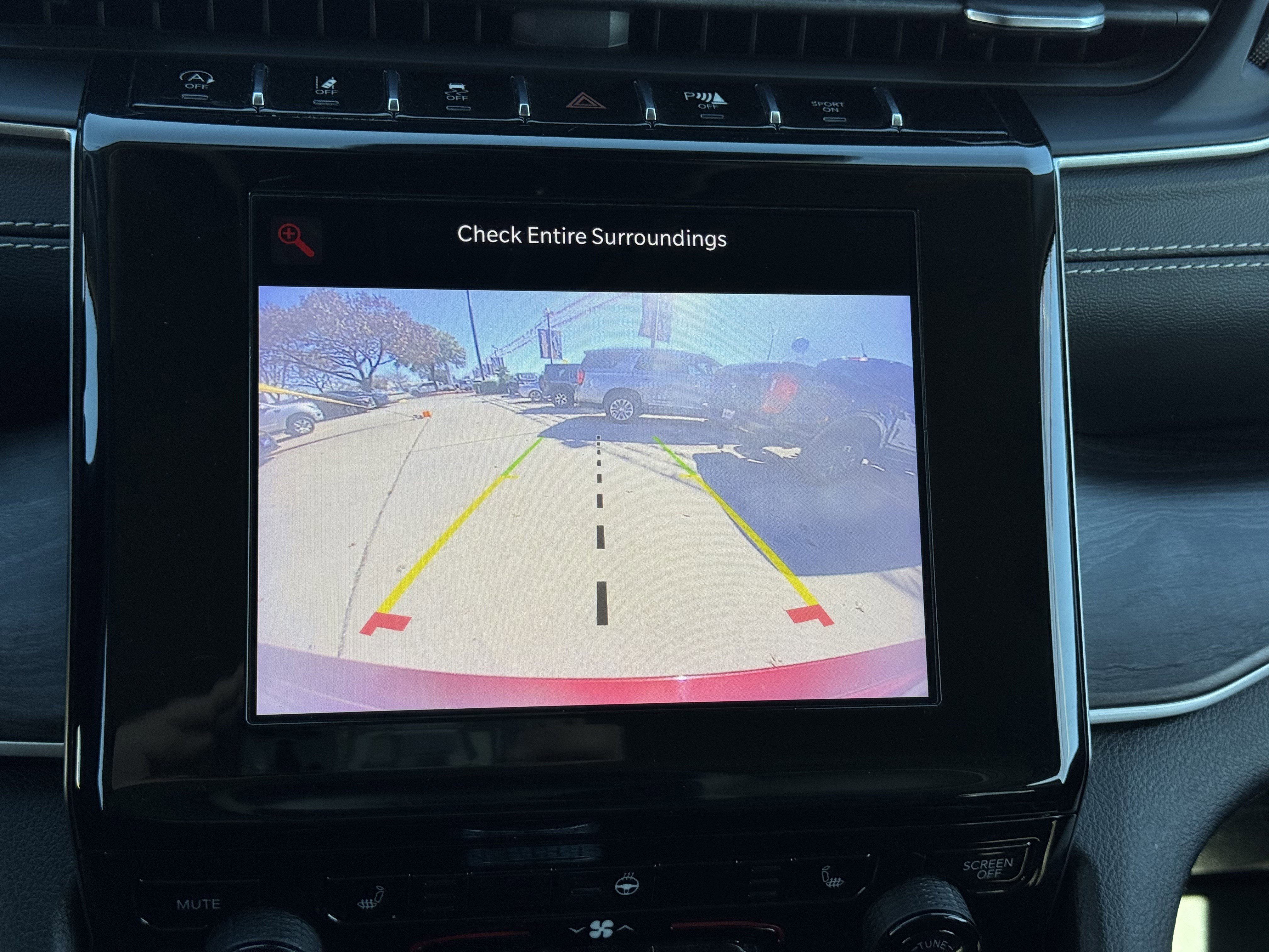 Used 2022 Jeep Grand Cherokee Limited image 26