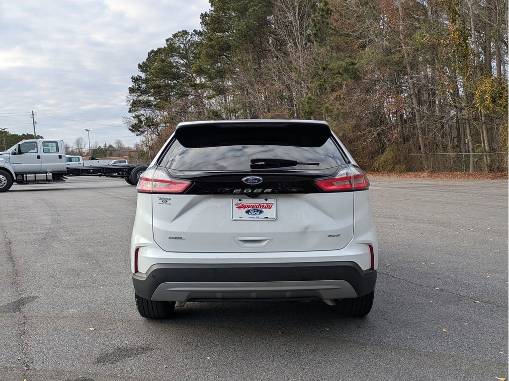 Certified 2024 Ford Edge SEL image 5