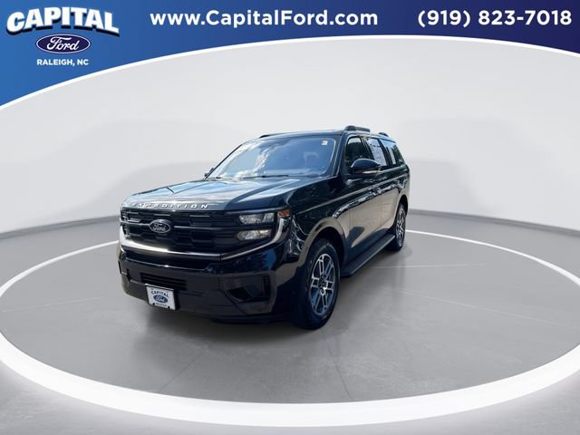 Certified 2025 Ford Expedition Active AWD/4WD image 4