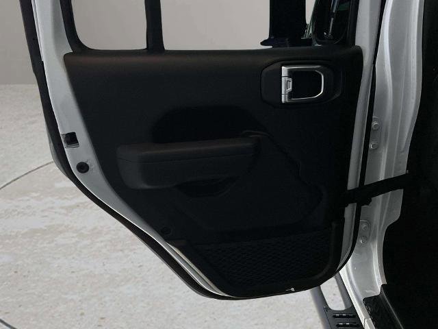 Used 2024 Jeep Wrangler Sport image 19