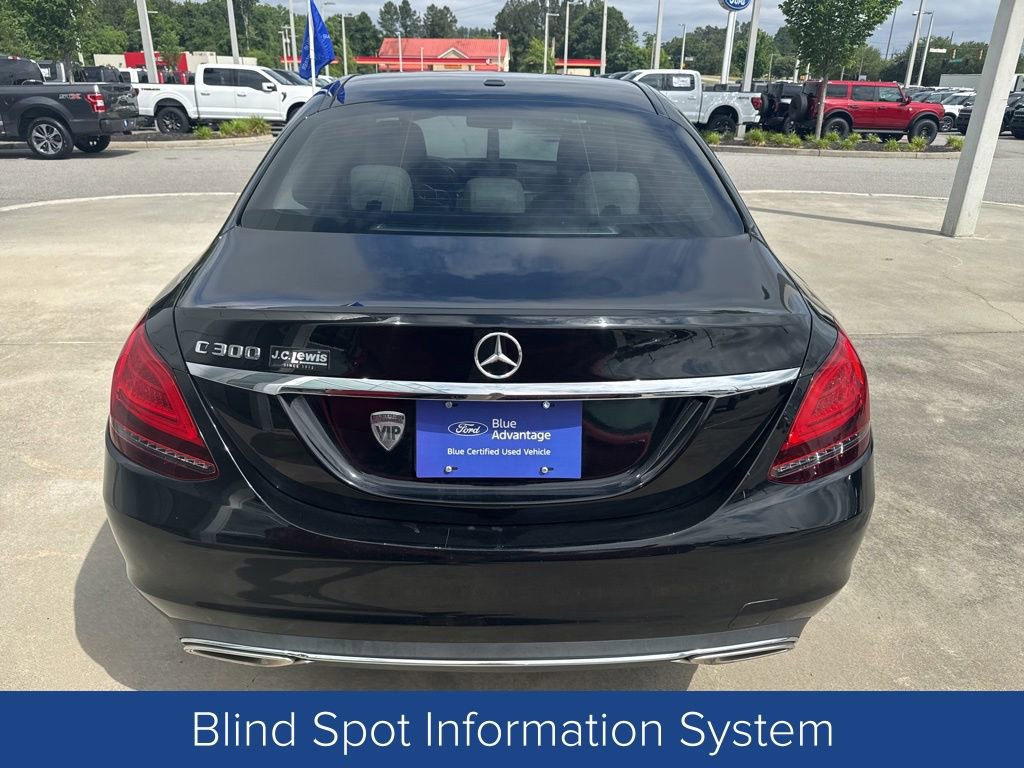 Used 2021 Mercedes-Benz C 300 Sedan image 5