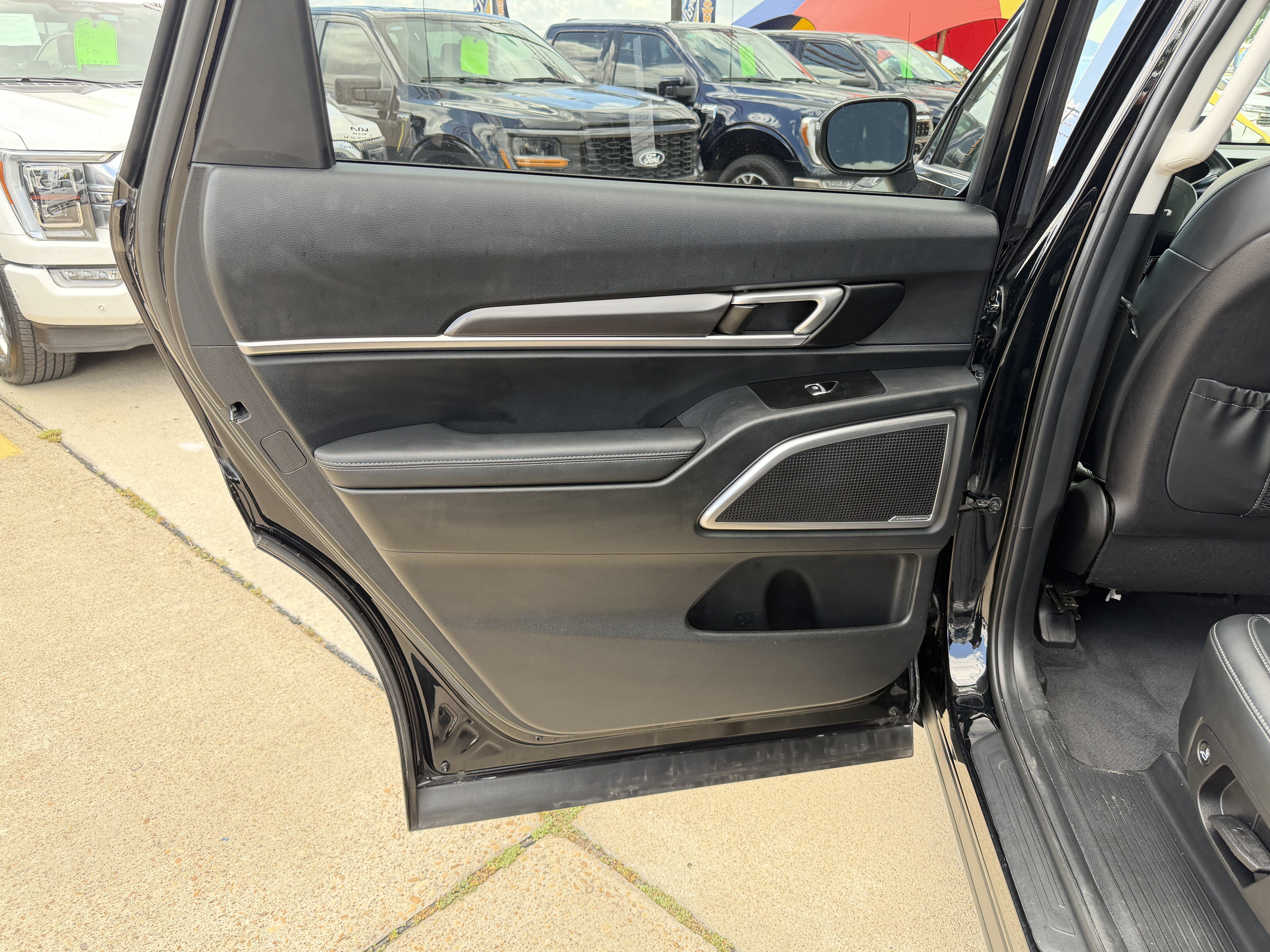 Used 2025 Kia Telluride S AWD/4WD image 15