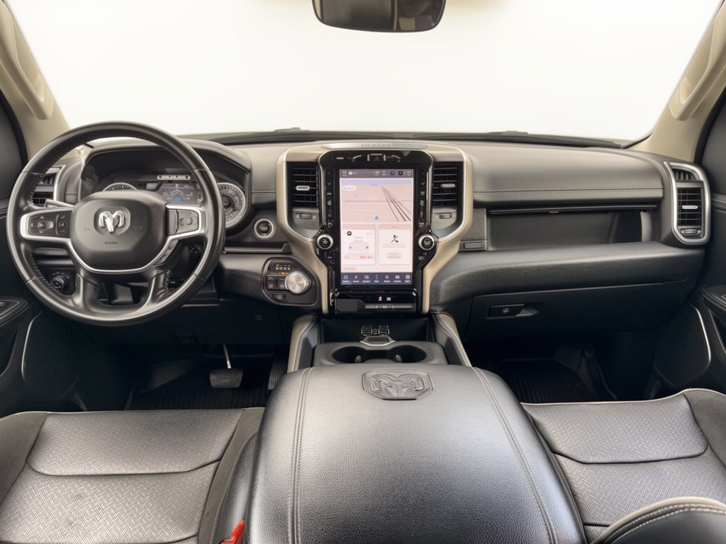 Used 2022 RAM 1500 Laramie AWD/4WD image 17