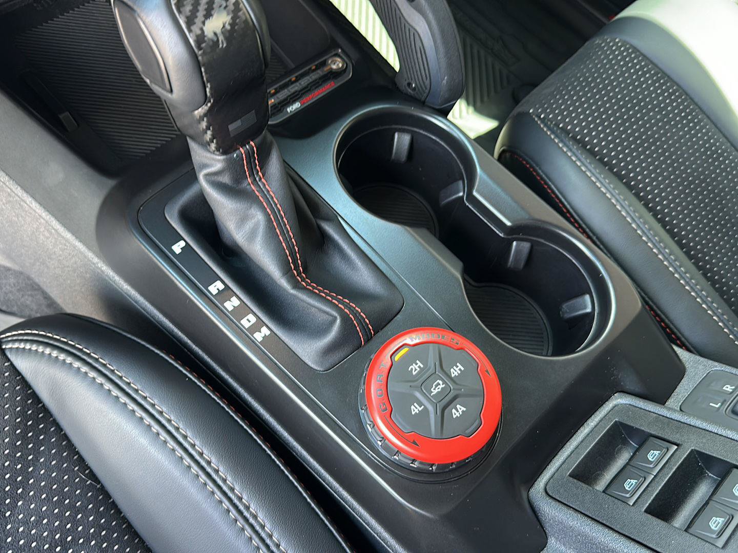 Certified 2025 Ford Bronco Raptor w/ Interior Carbon Fiber Pack AWD/4WD image 20