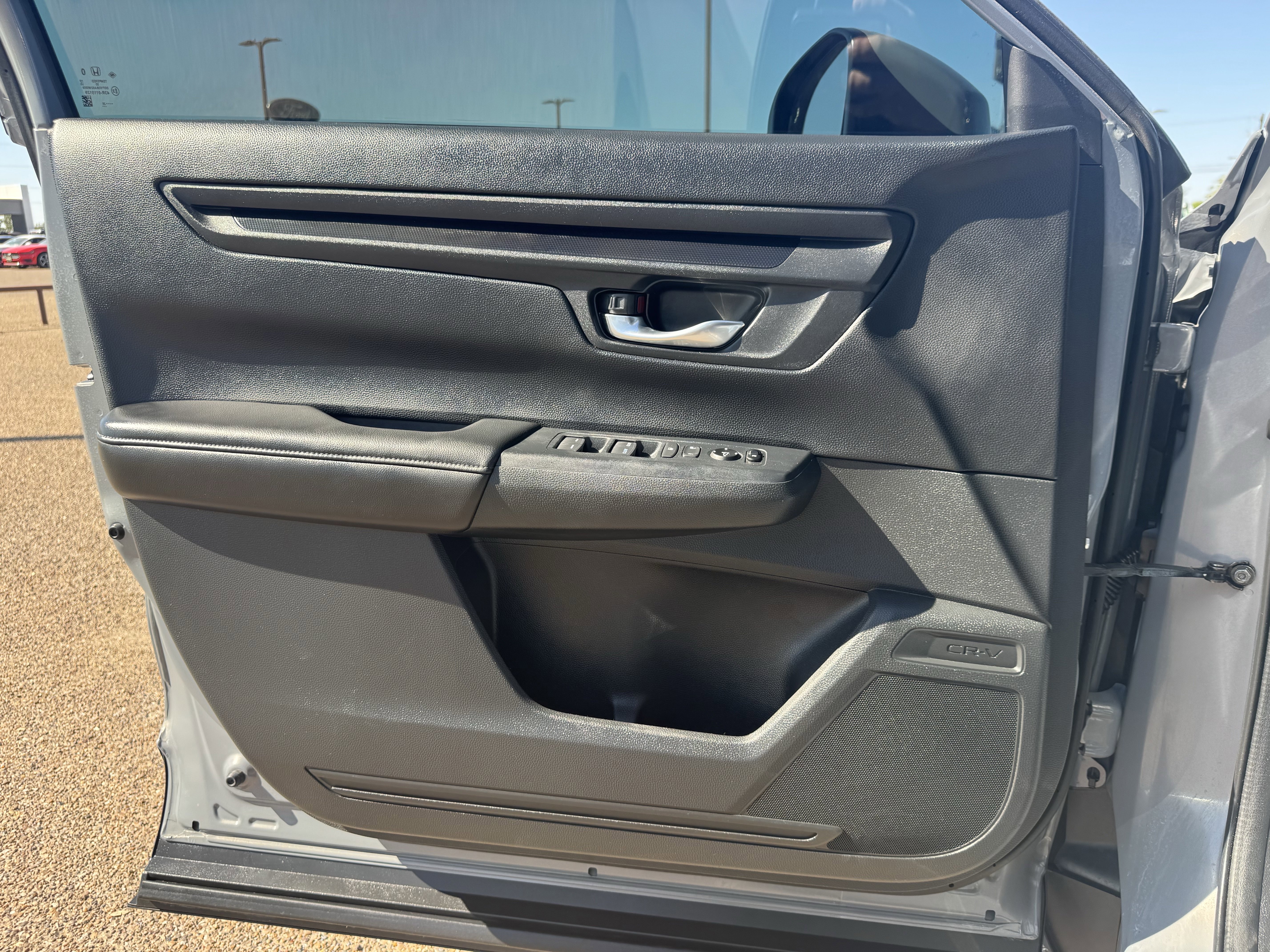Used 2025 Honda CR-V EX image 18
